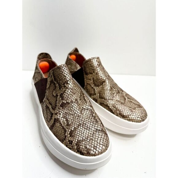 Gentle Souls Kenneth Cole Sneakers 6 Leather Snake Print Antique‎ Gold Slip On - Picture 1 of 9
